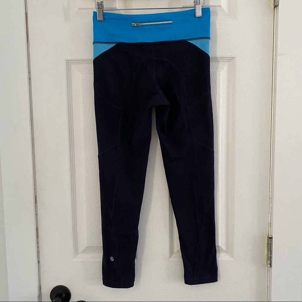 Lululemon Women's Athletic Crop Leggings Tights, 3/4 Length, Deep Navy, Size 6